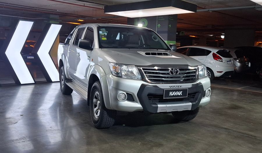 Toyota Hilux SR 3.0 4X2 C/D TDI Pickup 2014