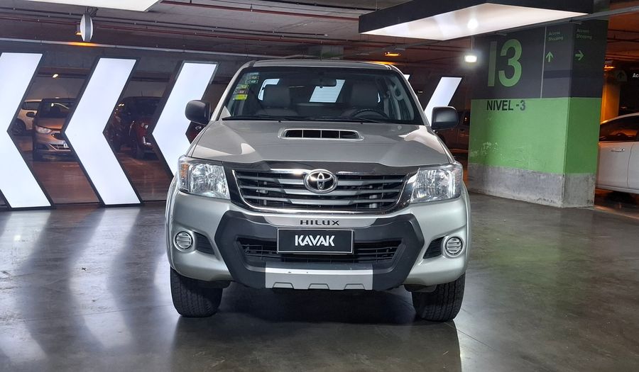 Toyota Hilux SR 3.0 4X2 C/D TDI Pickup 2014