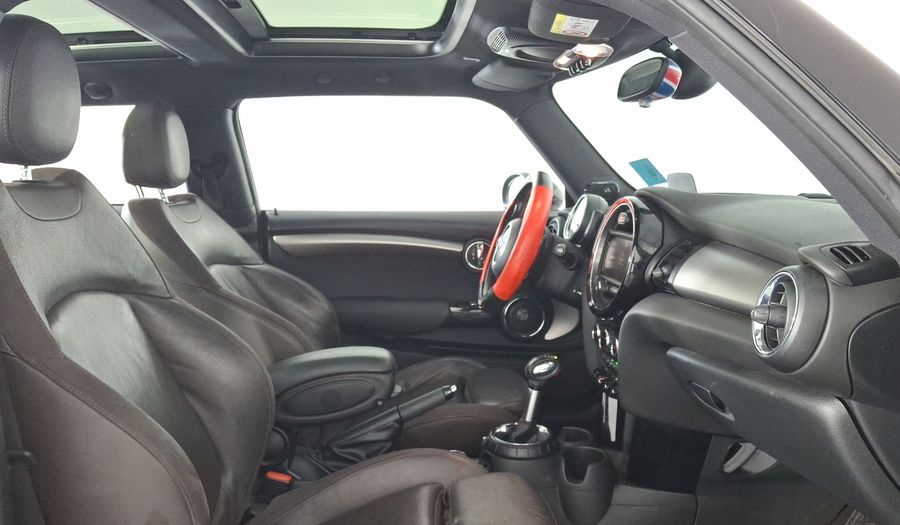 Mini Cooper S 2.0 COOPER HOT CHILI AT Hatchback 2017