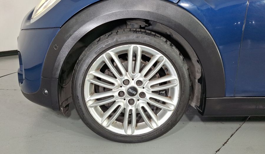 Mini Cooper S 2.0 COOPER HOT CHILI AT Hatchback 2017