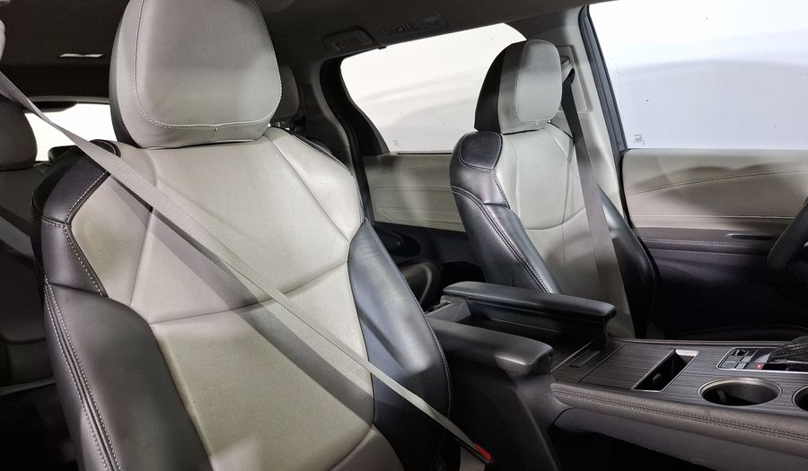 Toyota Sienna 2.5 HEV XLE AUTO Minivan 2021