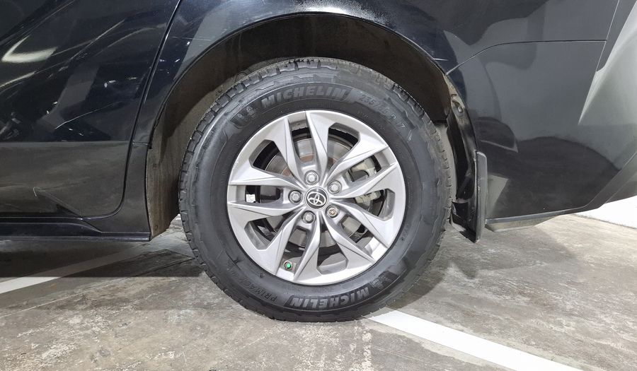 Toyota Sienna 2.5 HEV XLE AUTO Minivan 2021