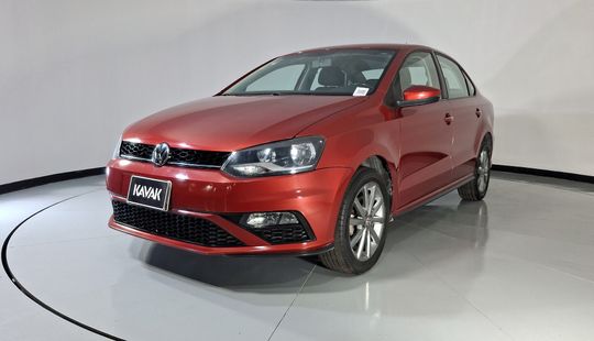 Volkswagen • Vento