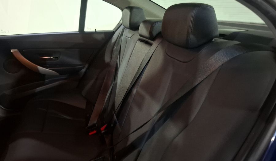 Bmw Serie 3 2.0 320IA Sedan 2016