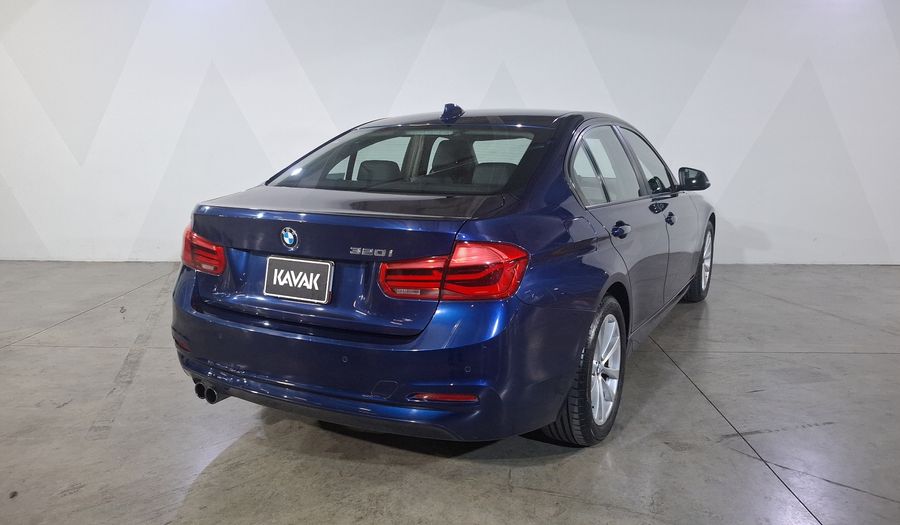 Bmw Serie 3 2.0 320IA Sedan 2016