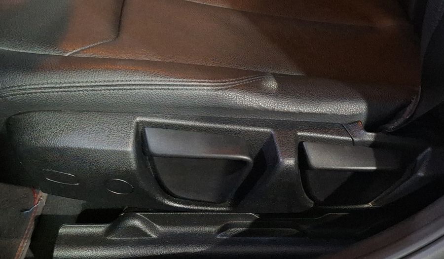 Bmw Serie 3 2.0 320IA Sedan 2016