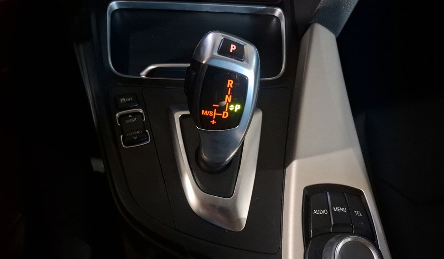 Bmw Serie 3 2.0 320IA Sedan 2016