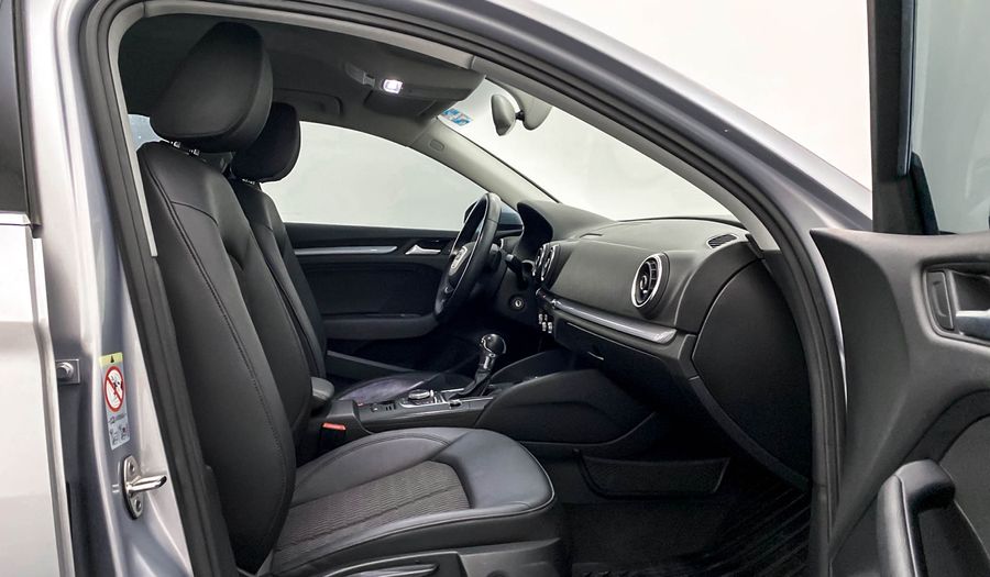 Audi A3 1.4 TFSI ATTRACTION S TRONIC Sedan 2015