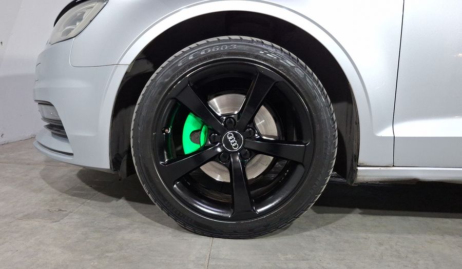 Audi A3 1.4 TFSI ATTRACTION S TRONIC Sedan 2015