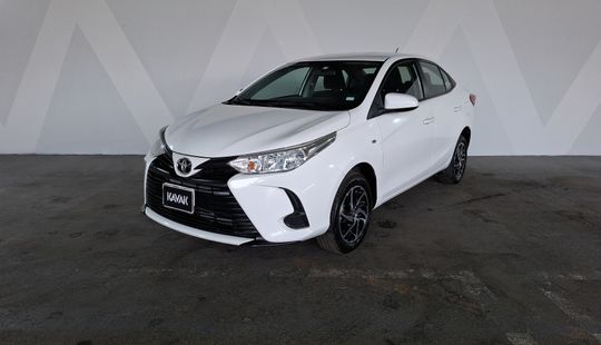 Toyota • Yaris