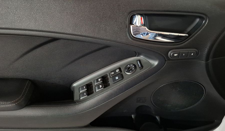 Kia Forte 2.0 SX AT Sedan 2017