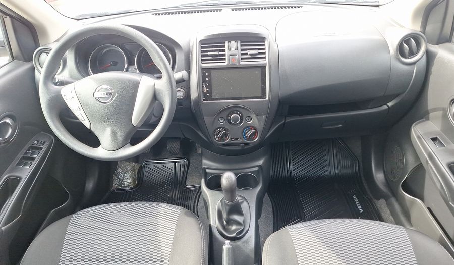 Nissan Versa 1.6 SENSE Sedan 2020