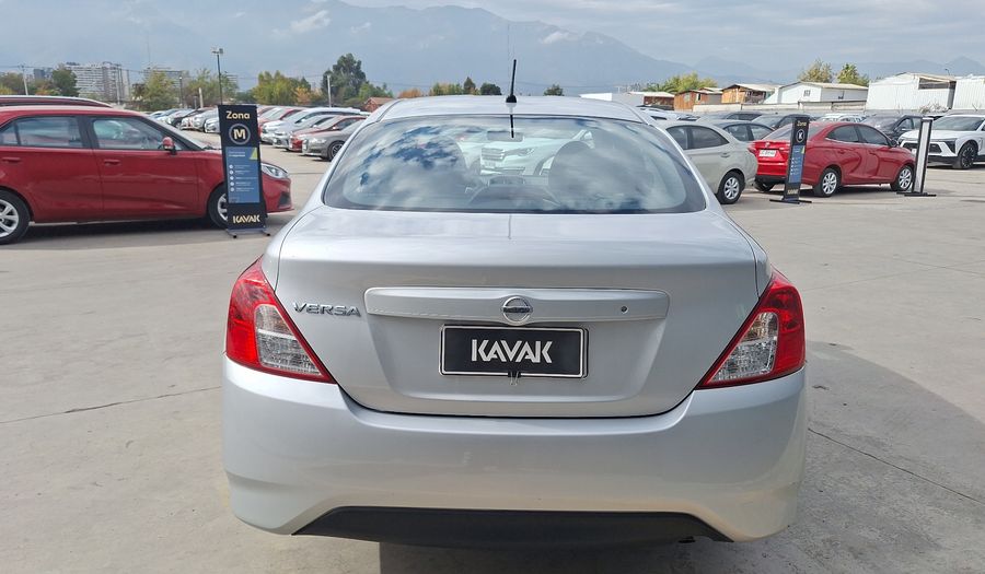 Nissan Versa 1.6 SENSE Sedan 2020