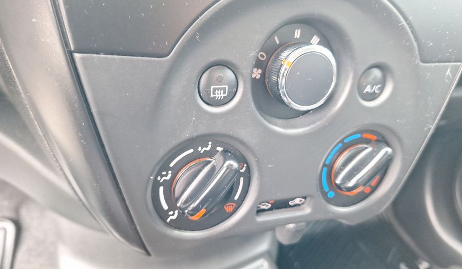 Nissan Versa 1.6 SENSE Sedan 2020