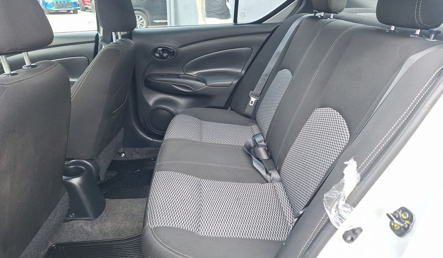 Nissan Versa 1.6 SENSE Sedan 2020
