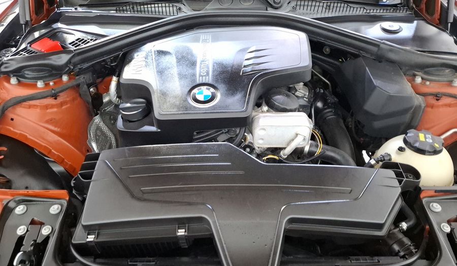 Bmw Serie 2 2.0 220IA SPORT LINE Coupe 2016