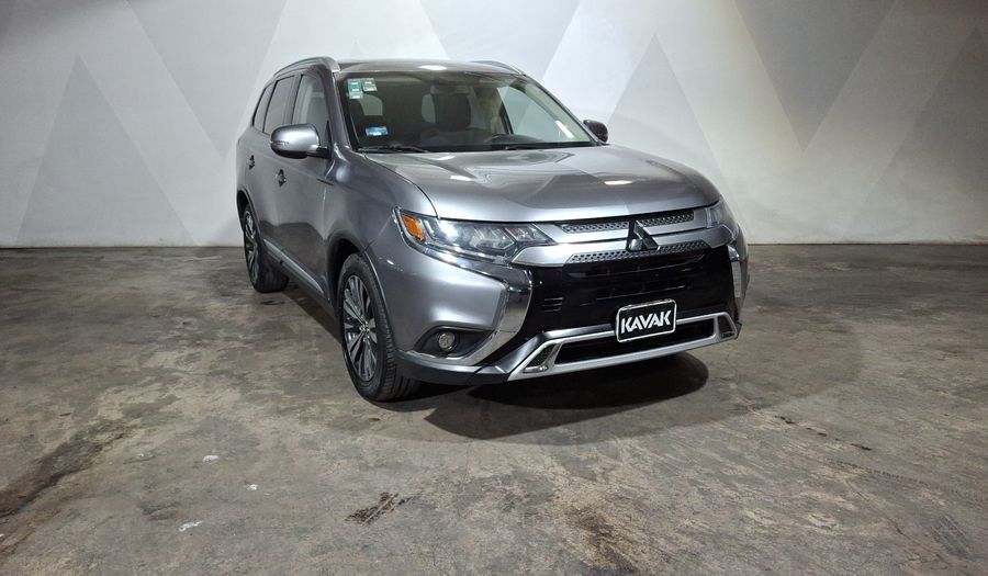 Mitsubishi Outlander 2.4 SE CVT Suv 2019