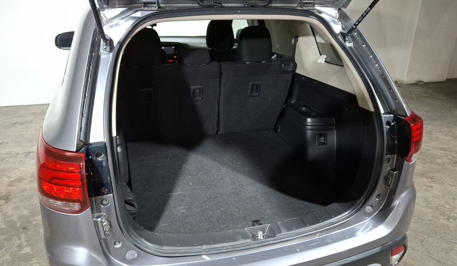 Mitsubishi Outlander 2.4 SE CVT Suv 2019