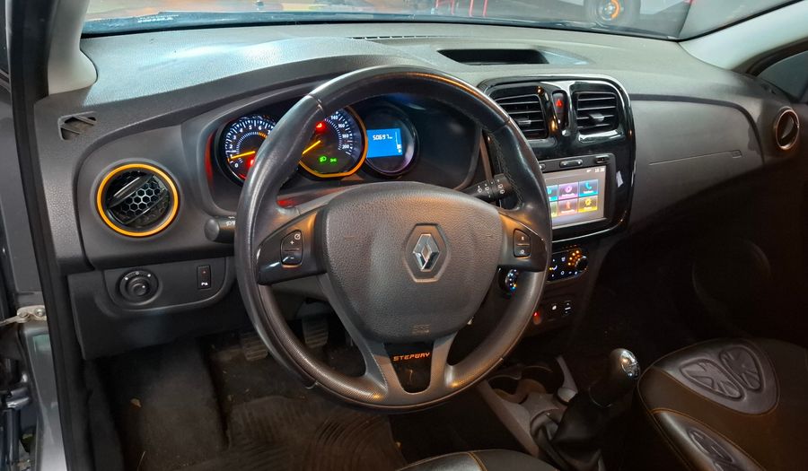 Renault Sandero Stepway 1.6 STEPWAY PRIVILEGE Hatchback 2017