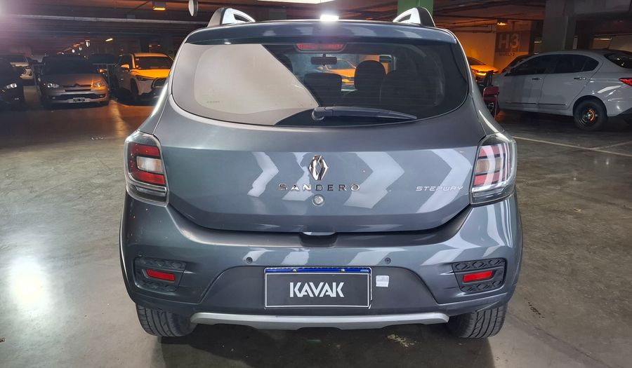 Renault Sandero Stepway 1.6 STEPWAY PRIVILEGE Hatchback 2017