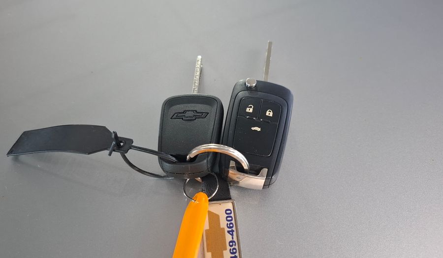 Chevrolet Onix 1.4 LTZ Hatchback 2017