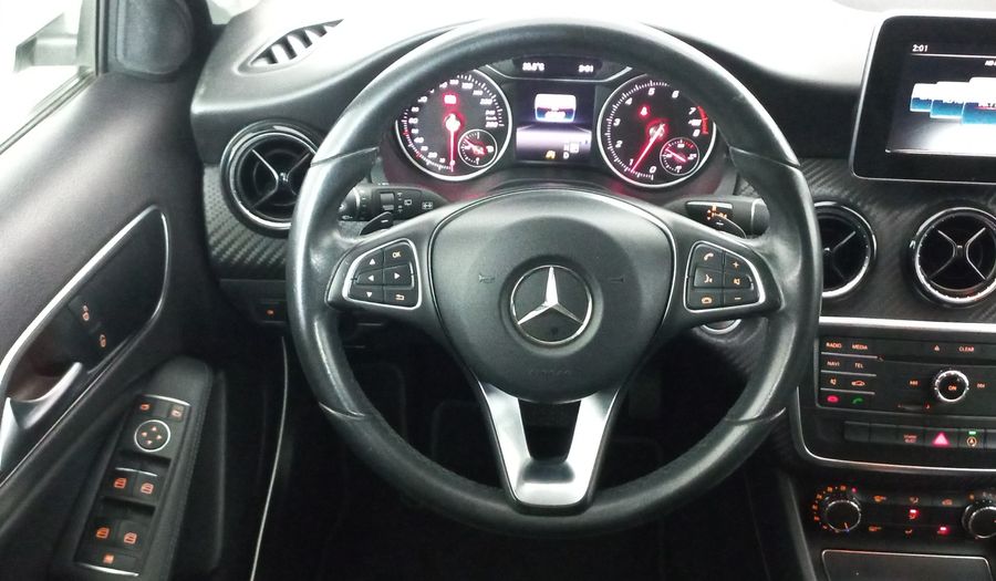Mercedes Benz Clase Gla 1.6 GLA 200 DCT Suv 2018