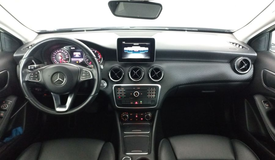 Mercedes Benz Clase Gla 1.6 GLA 200 DCT Suv 2018