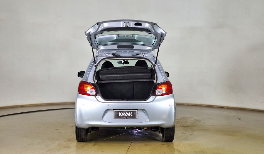 Mitsubishi Mirage 1.2 GLX Hatchback 2016