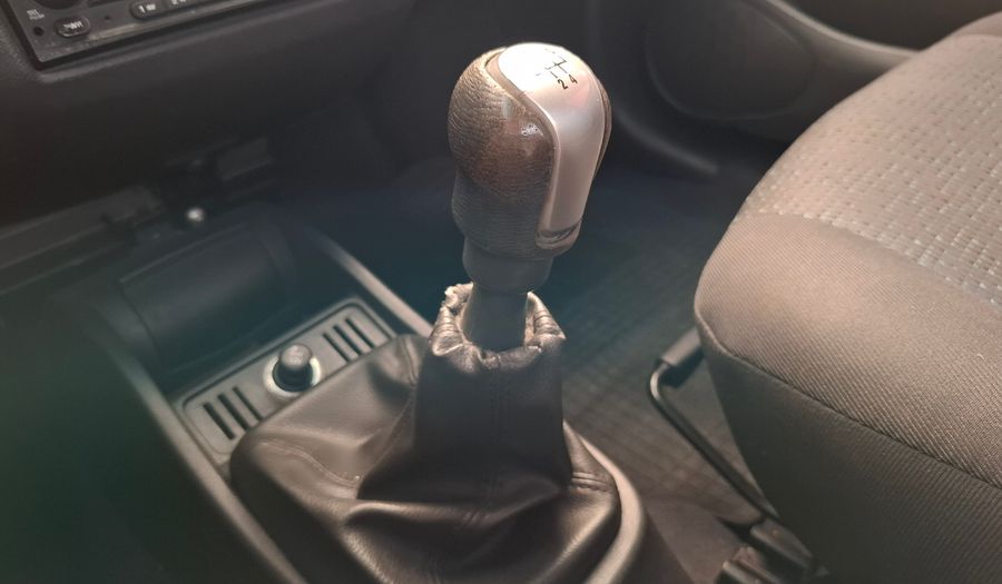 Chevrolet Celta 1.4 LT Hatchback 2011