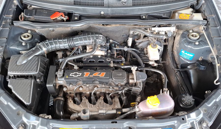 Chevrolet Celta 1.4 LT Hatchback 2011