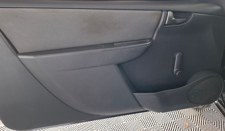 Chevrolet Celta 1.4 LT Hatchback 2011