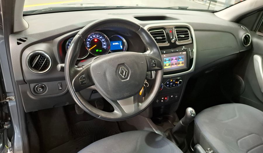 Renault Sandero 1.6 PRIVILEGE Hatchback 2017