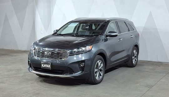 Kia • Sorento