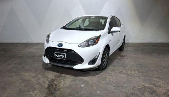 Toyota • Prius C