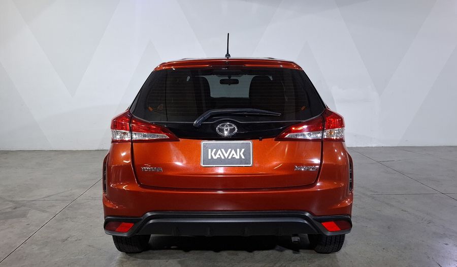 Toyota Yaris 1.5 BASE CVT Hatchback 2023