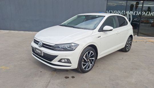 Volkswagen • Polo