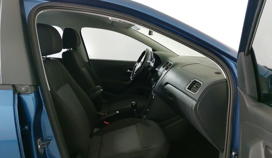 Volkswagen Polo 1.6 STD. Hatchback 2018
