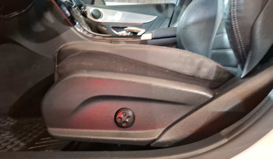 Mercedes Benz Clase C 2.0 250 CGI SPORT AT Sedan 2016