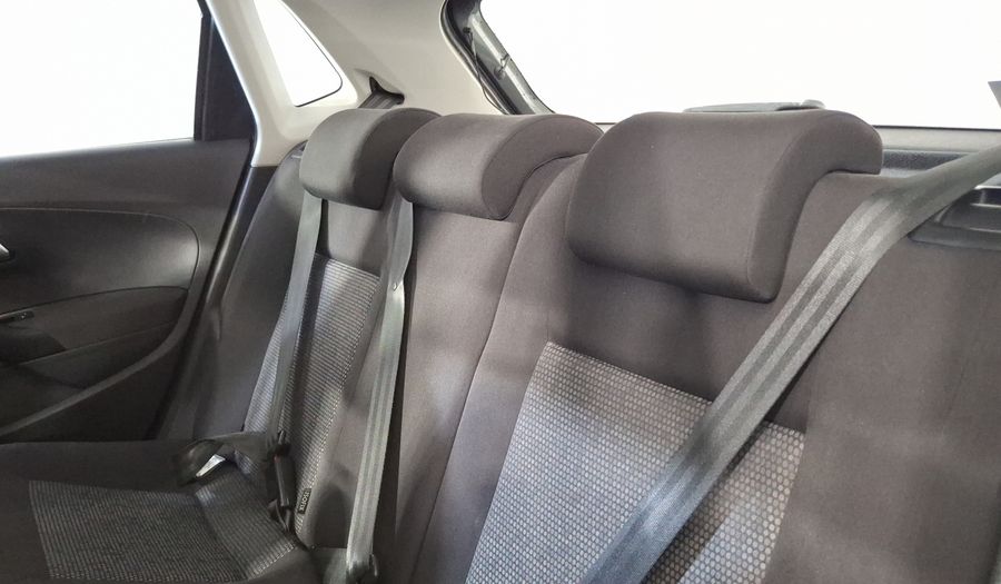 Volkswagen Polo 1.6 COMFORTLINE PLUS AUTO Hatchback 2021