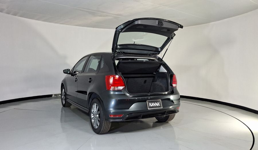 Volkswagen Polo 1.6 COMFORTLINE PLUS AUTO Hatchback 2021