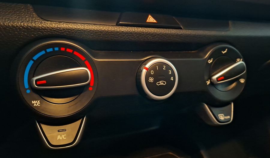 Kia Rio 4 1.4 LX AC Sedan 2019