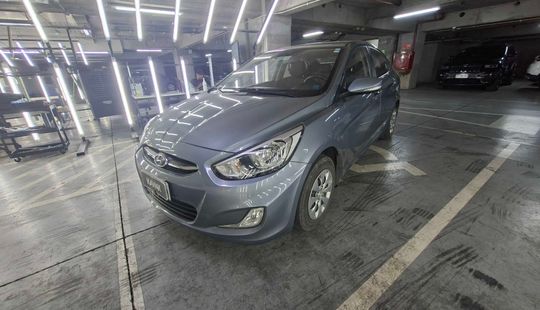 Hyundai • Accent