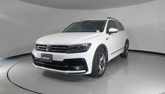 Volkswagen • Tiguan