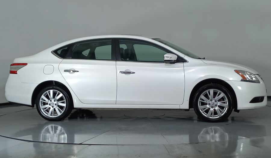 Nissan Sentra 1.8 EXCLUSIVE NAVI CVT Sedan 2015