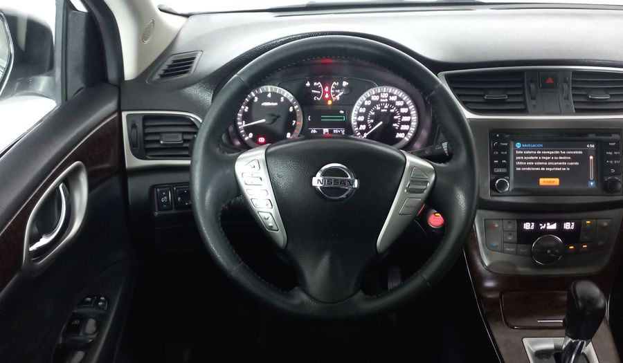 Nissan Sentra 1.8 EXCLUSIVE NAVI CVT Sedan 2015