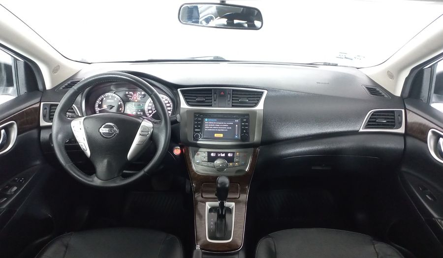 Nissan Sentra 1.8 EXCLUSIVE NAVI CVT Sedan 2015