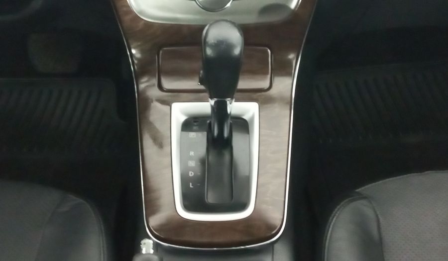 Nissan Sentra 1.8 EXCLUSIVE NAVI CVT Sedan 2015