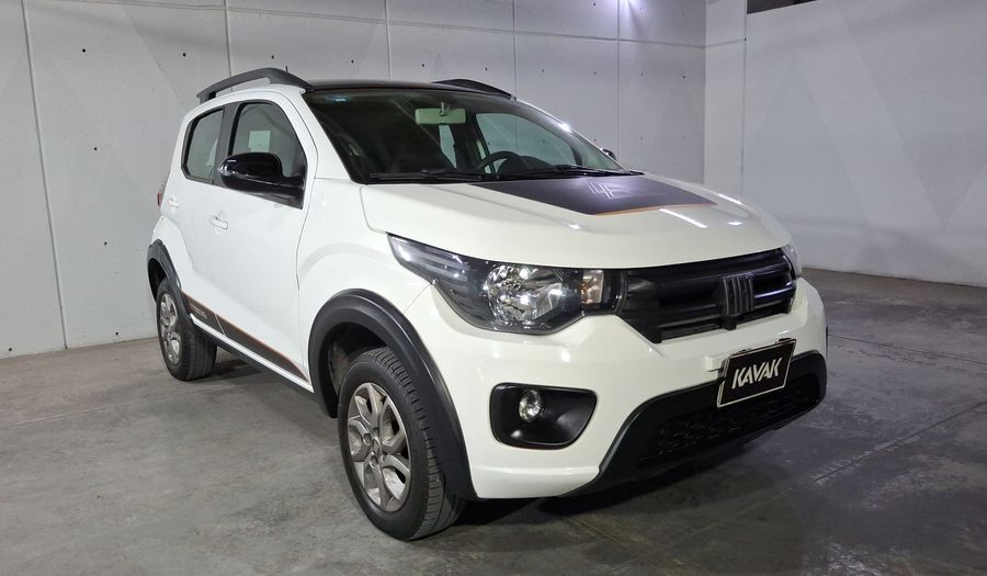 Fiat Mobi 1.0 TREKKING Hatchback 2023