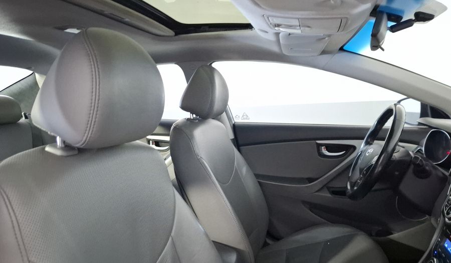 Hyundai Elantra 1.8 LIMITED TECH NAVI AT Sedan 2015