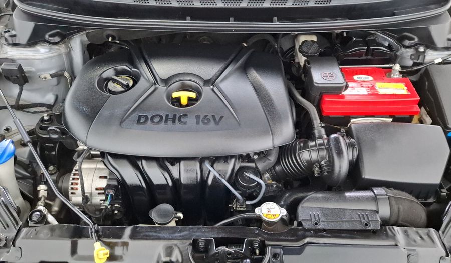 Hyundai Elantra 1.8 LIMITED TECH NAVI AT Sedan 2015